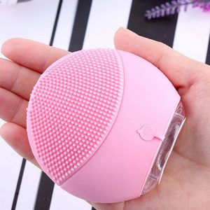 Forever Pure – Elektrický Čistiaci Prostriedok na Pokožku 03