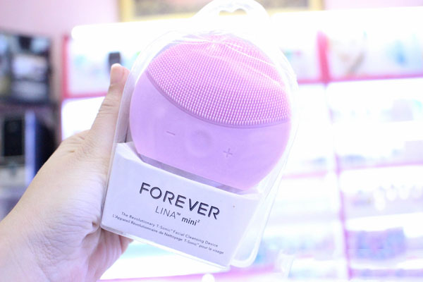 Forever Pure – Elektrický Čistiaci Prostriedok na Pokožku slider