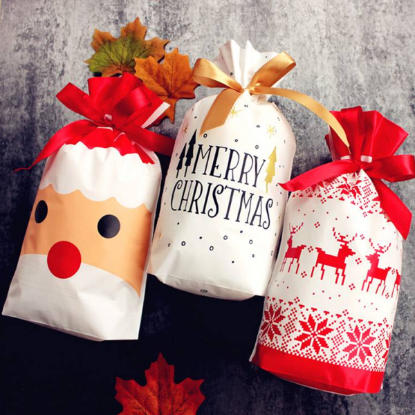 CHRISTMAS BAGS –  Vianočné darčekové tašky (5 kusov)
