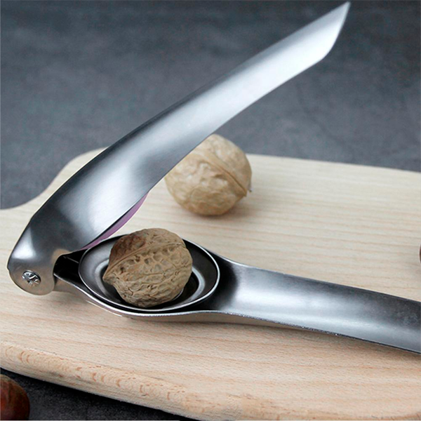Chestnut and walnut cutter – Krájač na gaštany a orechy 02