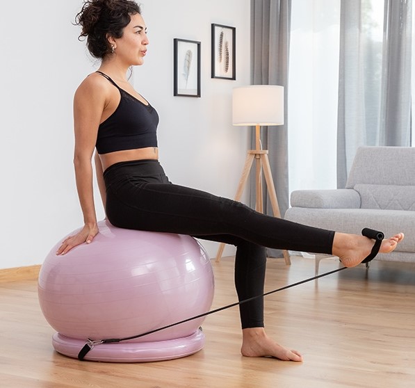 Yoga exercise ball – Cvičebná lopta na jogu slider